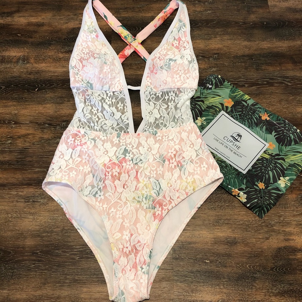 Cupshe One Piece Swimsuit 💥💥💥